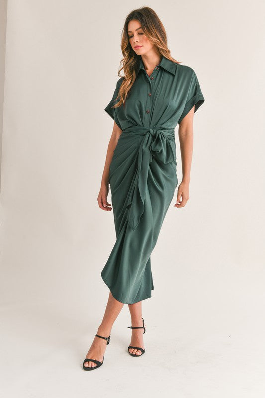 Malibu Dress Satin Short Sleeve