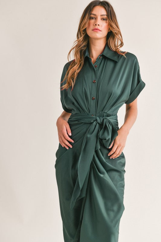 Malibu Dress Satin Short Sleeve