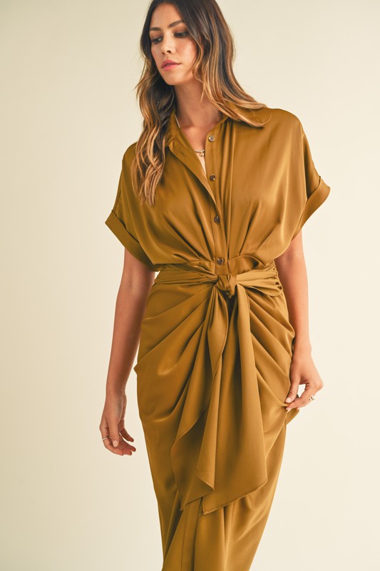 Malibu Dress Satin Short Sleeve