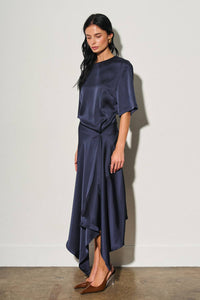 Effortless Chic Midi Dress
