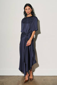 Effortless Chic Midi Dress